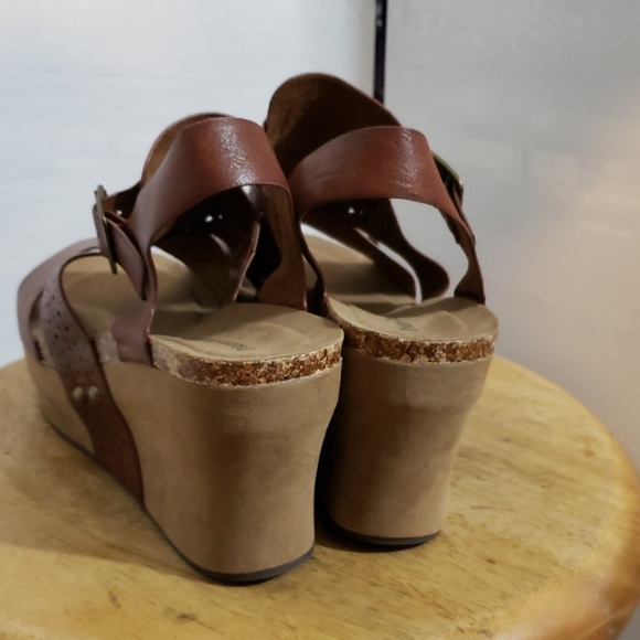 Pierre Dumas *New* ladies wedges - Picture 4 of 4